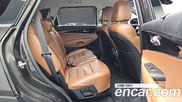 Kia Sorento 2019 — photo 17