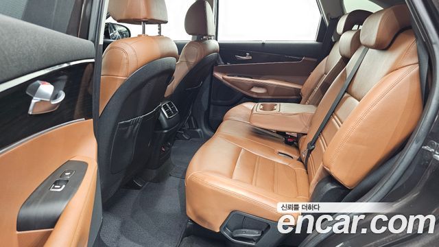 Kia Sorento 2019 — photo 18