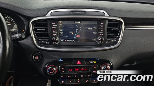 Kia Sorento 2019 — photo 22