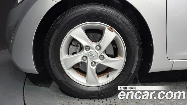 Hyundai AVANTE 2015 — photo 5