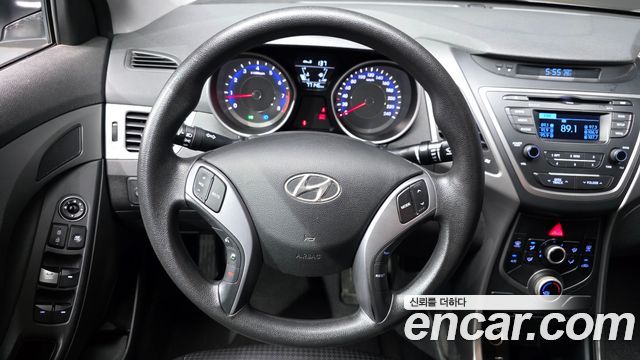 Hyundai AVANTE 2015 — photo 13