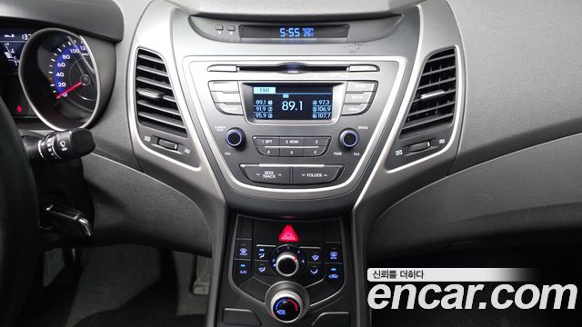 Hyundai AVANTE 2015 — photo 14
