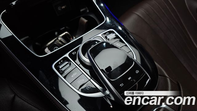 Mercedes-Benz CLS-Class 2019 — photo 18