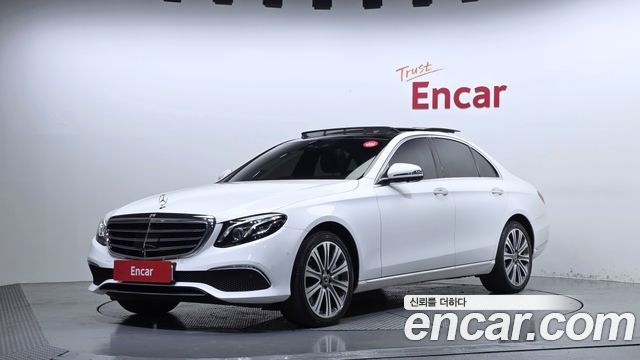 Mercedes-Benz E-Class 2020 — photo 1