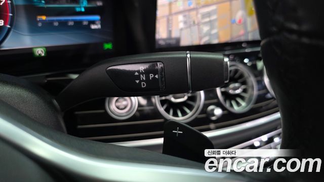 Mercedes-Benz E-Class 2020 — photo 9