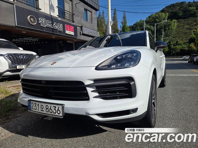 Porsche Cayenne 2022 — photo 1