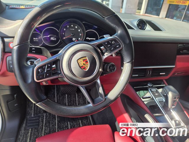 Porsche Cayenne 2022 — photo 8