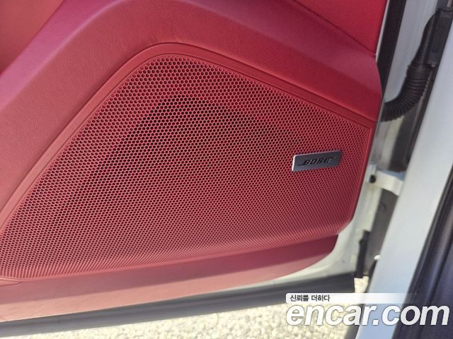 Porsche Cayenne 2022 — photo 17