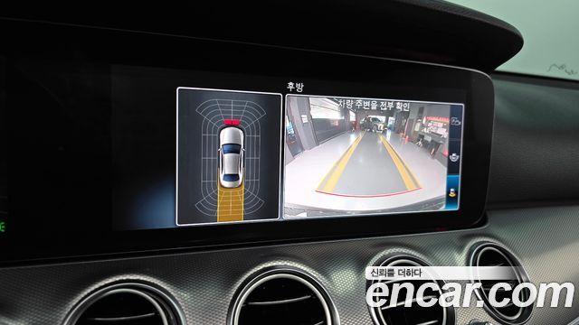 Mercedes-Benz E-Class 2019 — photo 21