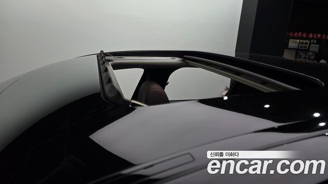 Mercedes-Benz E-Class 2019 — photo 34