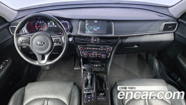 Kia K5 2016 — photo 10