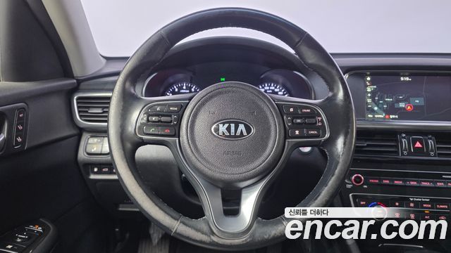 Kia K5 2016 — photo 19