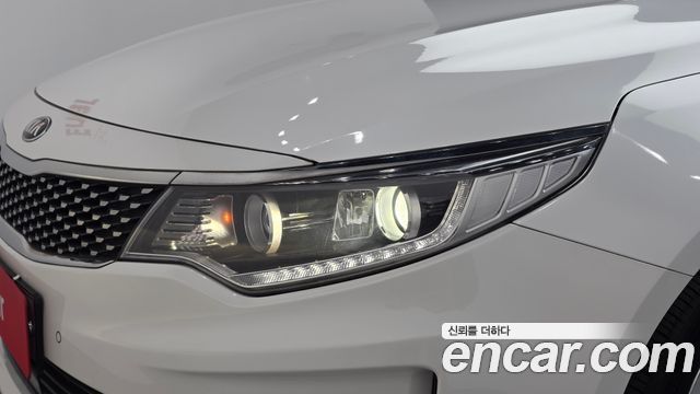 Kia K5 2016 — photo 8