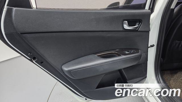 Kia K5 2016 — photo 15
