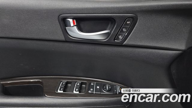 Kia K5 2016 — photo 27