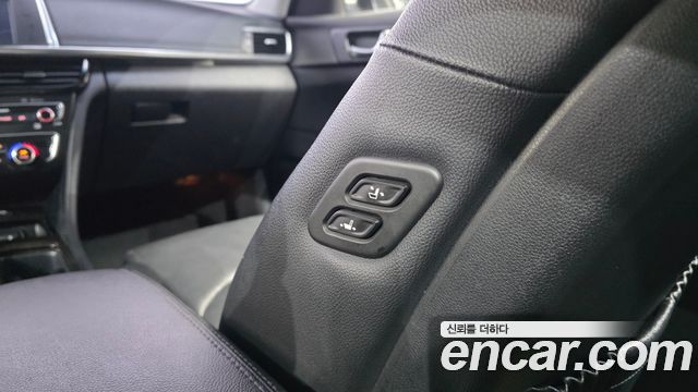Kia K5 2016 — photo 29