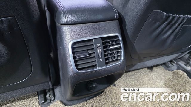Kia K5 2016 — photo 30