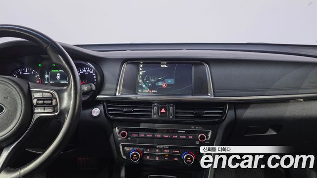 Kia K5 2016 — photo 33