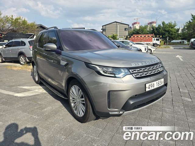 Land Rover Discovery 2018 — photo 3