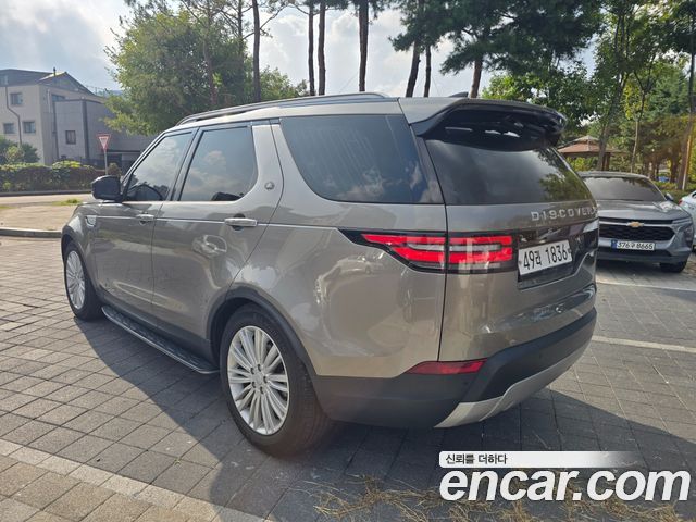 Land Rover Discovery 2018 — photo 6