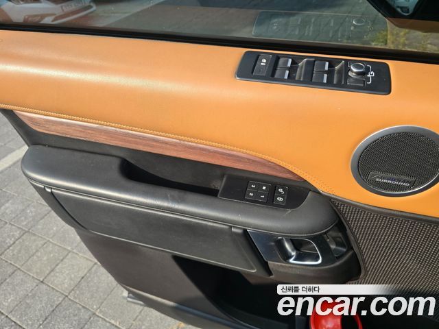 Land Rover Discovery 2018 — photo 19