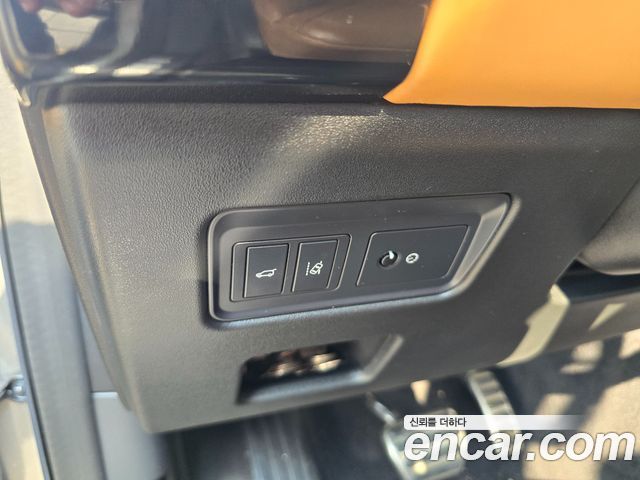Land Rover Discovery 2018 — photo 20