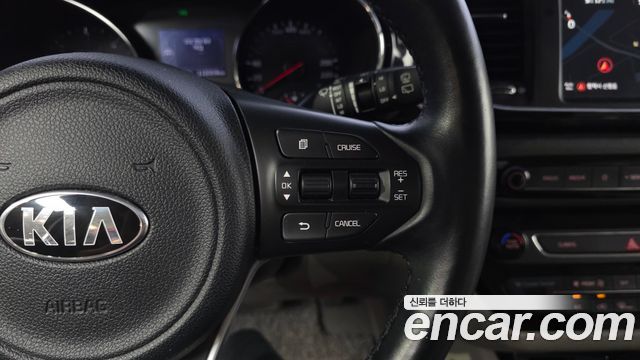 Kia Canival 2018 — photo 18