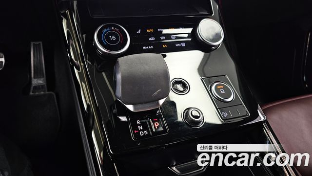 Land Rover Range Rover Sport 2023 — photo 12