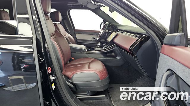 Land Rover Range Rover Sport 2023 — photo 17