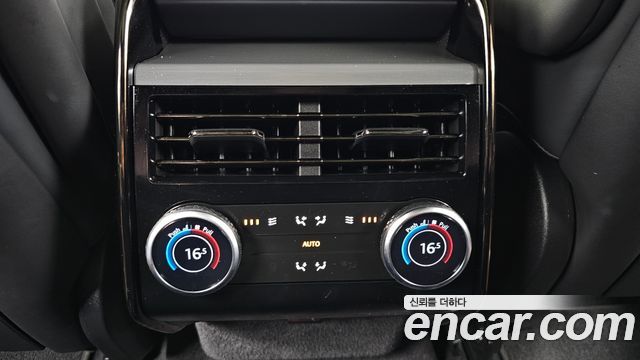 Land Rover Range Rover Sport 2023 — photo 24