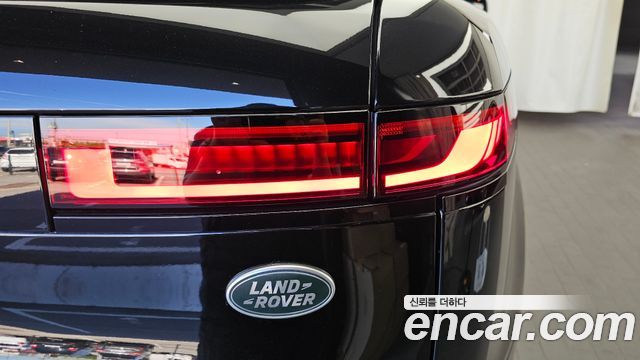 Land Rover Range Rover Sport 2023 — photo 9