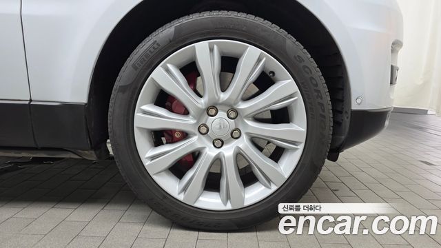 Land Rover Range Rover Sport 2017 — photo 7