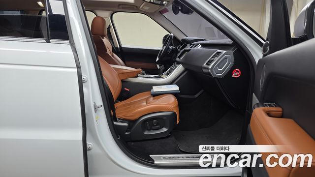 Land Rover Range Rover Sport 2017 — photo 16
