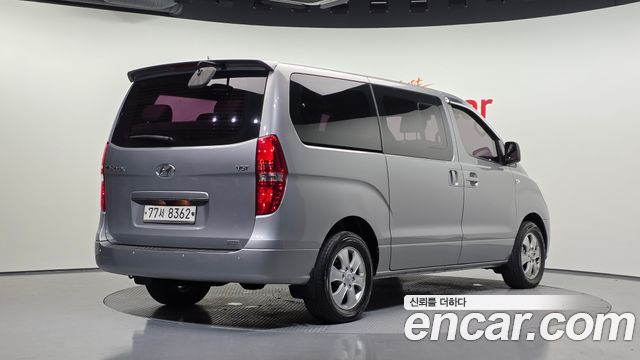Hyundai Starex 2015 — photo 2