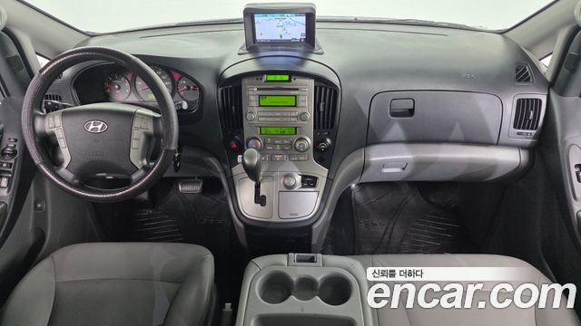 Hyundai Starex 2015 — photo 7