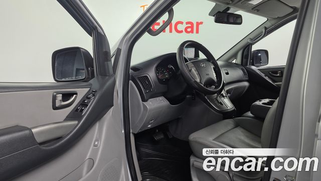 Hyundai Starex 2015 — photo 10