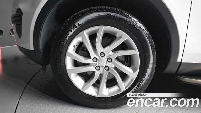 Land Rover Discovery Sport 2018 — photo 5