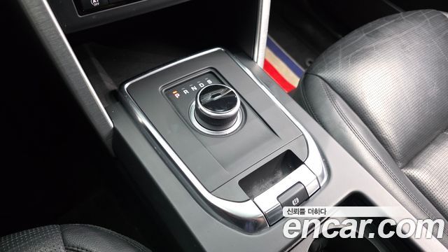 Land Rover Discovery Sport 2018 — photo 9