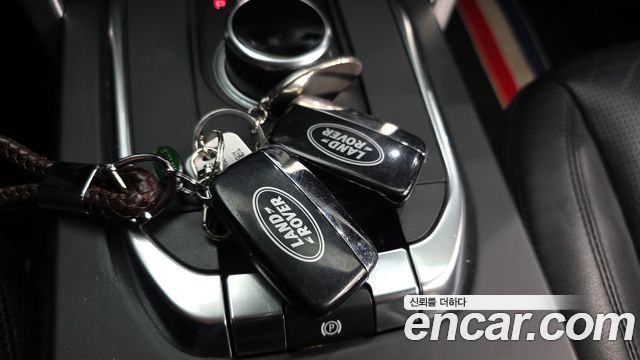 Land Rover Discovery Sport 2018 — photo 18