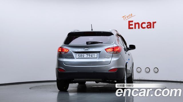 Hyundai Tucson 2011 — photo 4