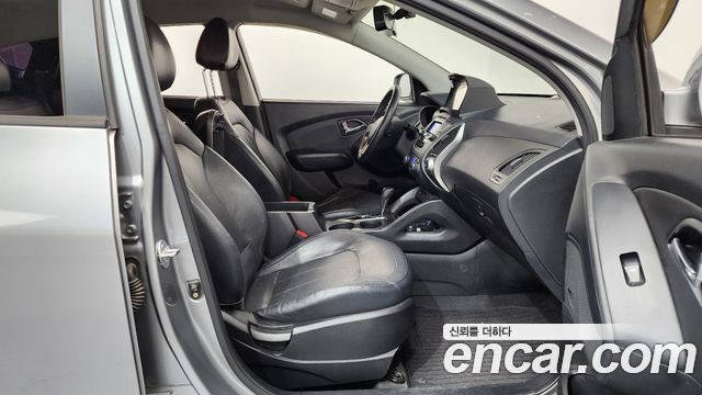 Hyundai Tucson 2011 — photo 11