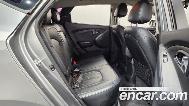 Hyundai Tucson 2011 — photo 12