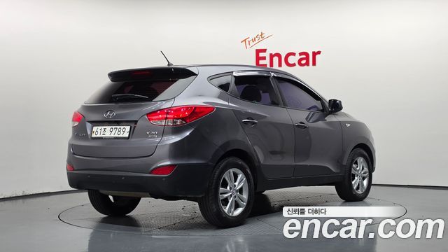 Hyundai Tucson 2011 — photo 2