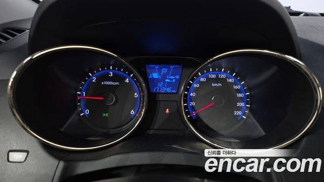 Hyundai Tucson 2011 — photo 8