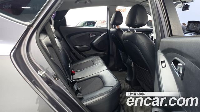 Hyundai Tucson 2011 — photo 12