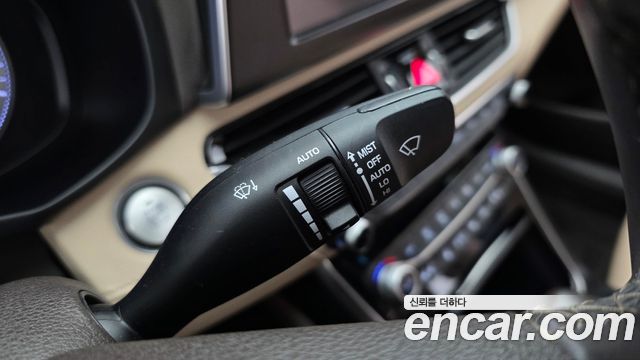 Hyundai Grandeur 2018 — photo 25