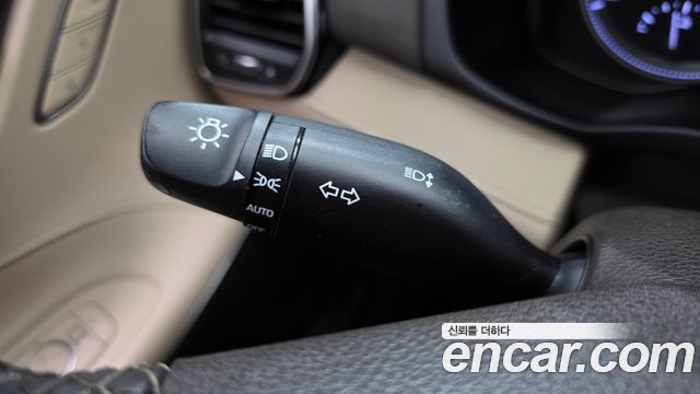 Hyundai Grandeur 2018 — photo 26