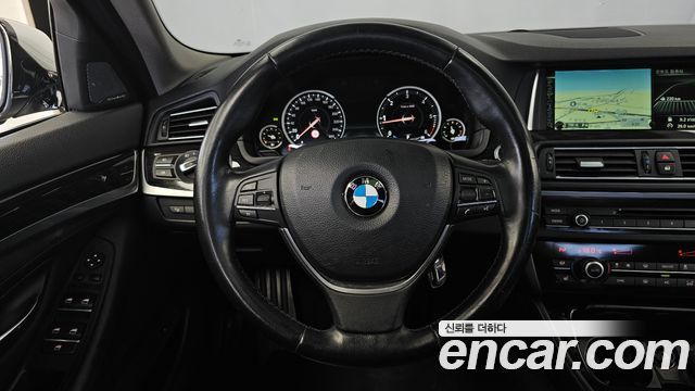 BMW 5-Series 2014 — photo 13