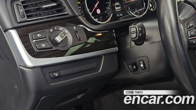 BMW 5-Series 2014 — photo 16