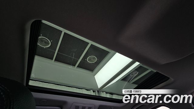 BMW 5-Series 2014 — photo 17